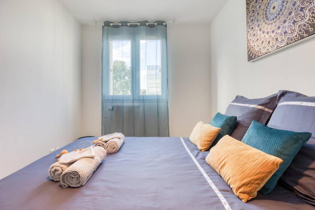L'Elysee - Easy Check-In - Arrivee Autonome - Place Parking Privative - T2 Surequipe - Wifi - Netflix Leilighet Courcouronnes Eksteriør bilde